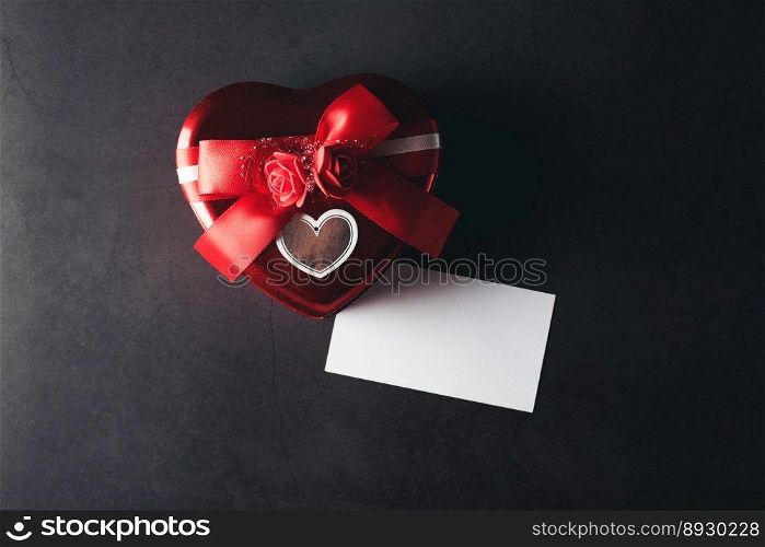 Heart shaped gift box with blank note card, Valentines day