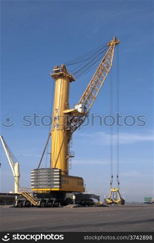 heavy crane. heavy crane at spanish port