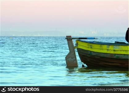 helm boat and water horizon