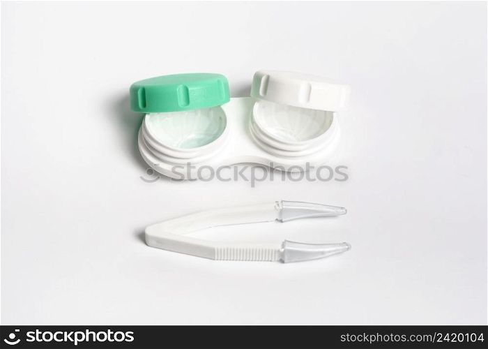 high angle case contact lenses with tweezers