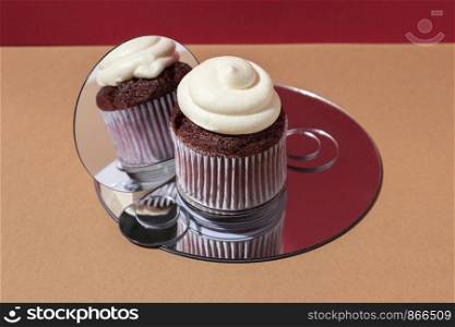 high angle cupcakes arrangement