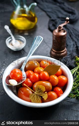 Homemade pickled tomatoes, pickled tomato in bowl