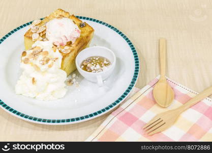 honey toast with strawberry ice cream