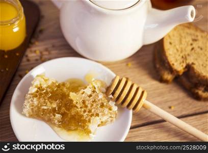 honeycomb with tea bread table