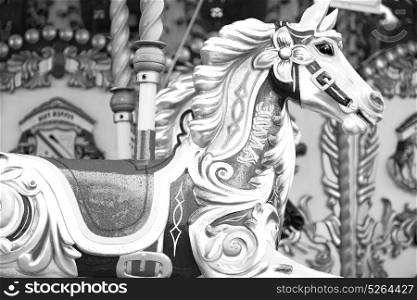 horse attraction painted carousel leisure for the kids