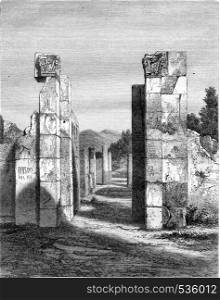 House Pansa, in Pompeii in its current state, vintage engraved illustration. Magasin Pittoresque 1857.
