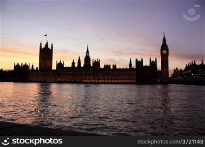 Houses of parliament dusk