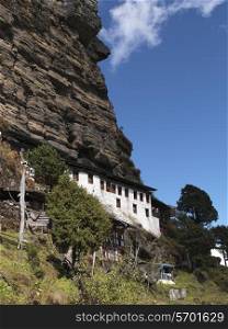 Houses on a cliff, Bhutan
