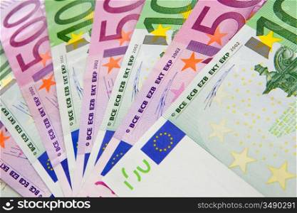 Hundred and five hundred bills of euros