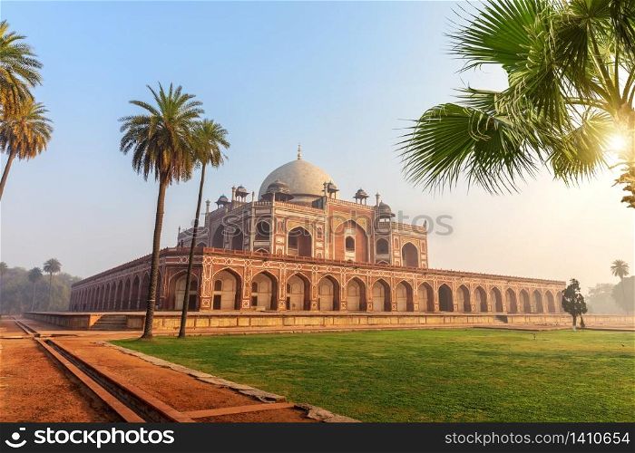 Hymayun&rsquo;s Tomb main view, no people, India, New Delhi.