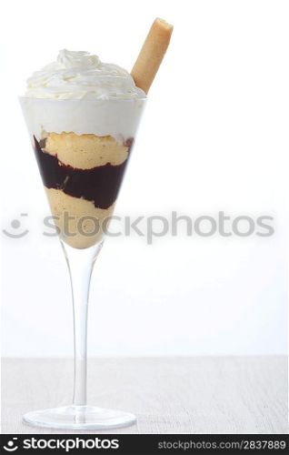 Ice cream sundae in glass