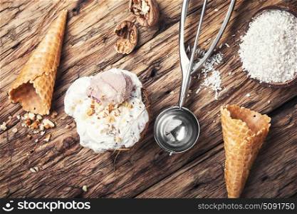 Ice cream with coconut flavor