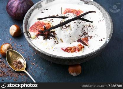 ice cream with figs. appetizing vanilla ice cream with fig fruits