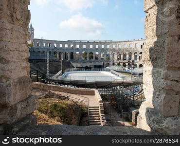 ice hockey in colosseum in Pula