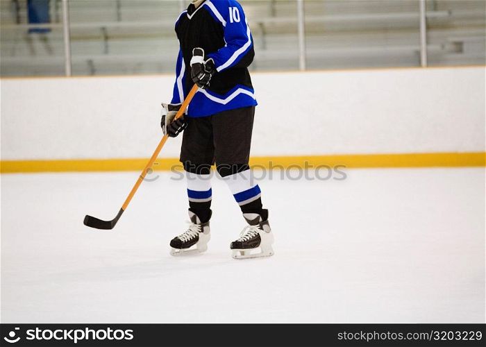 Ice hockey player playing ice hockey