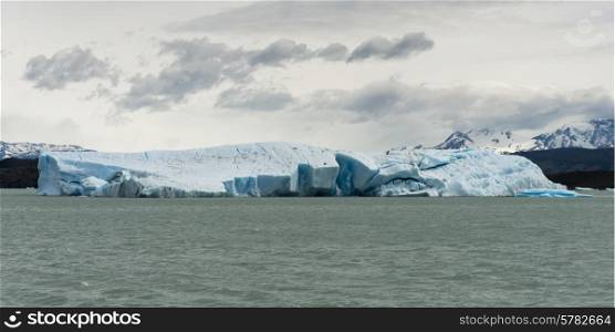 Icebergs in lake, Lake Argentino, Los Glaciares National Park, Santa Cruz Province, Patagonia, Argentina