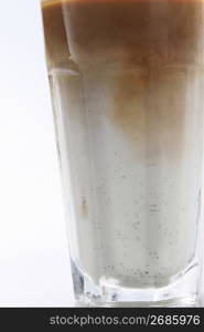 Iced cafe latte