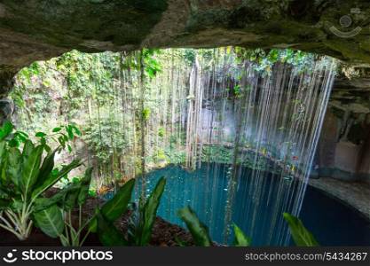 Ik-Kil Cenote, Mexico
