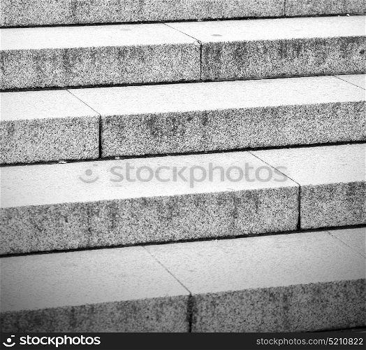 in london monument old steps and marble ancien line