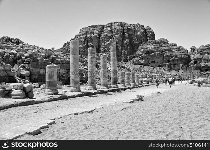 in petra jordan the antique street full of columns and architecture heritage