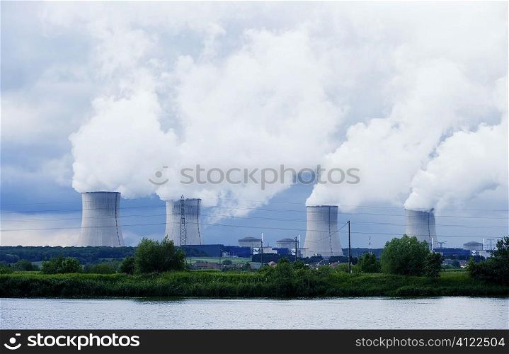 Industrial power station and smoke