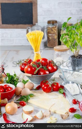 ingredients for the preparation of the delicious pizza