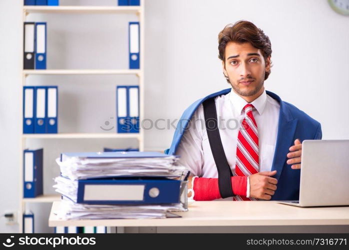 Injured employee working in the office