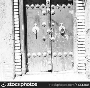 iran old wooden door and wall in the house