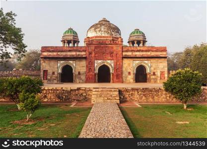 Isa Khan&rsquo;s Mosque, Humayun&rsquo;s Tomb, New Delhi, India.. Isa Khan&rsquo;s Mosque, Humayun&rsquo;s Tomb, New Delhi, India