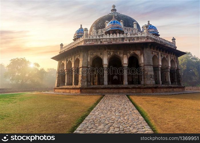 Isa Khan&rsquo;s Tomb, sight of India located in Hymayun&rsquo;s Tomb in New Delhi.. Isa Khan&rsquo;s Tomb, sight of India located in Hymayun&rsquo;s Tomb in New Delhi