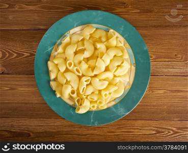 italian pasta pipe rigate