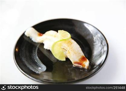 Japanese cuisine Enkawa (halibut) Sushi