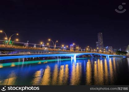 Jubilee Bridge of Singapore city at night