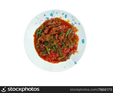 k?ymal? fasulye - Turkish dish with minced beef, green beans in tomato sauce
