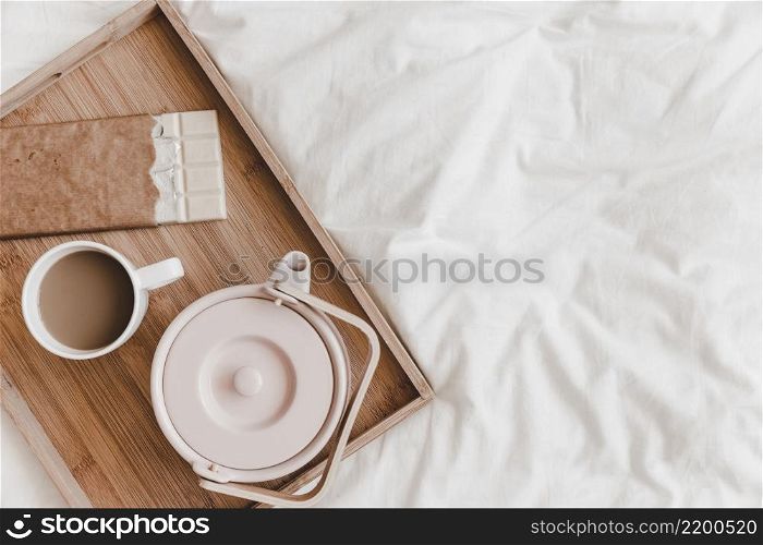 kettle chocolate hot drink white bedsheet