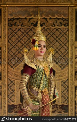 Khon, Is a classical Thai dance in mask. Except for this characters who weren&rsquo;t wearing masks. because she is the main actor of the story