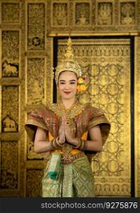 Khon, Is a classical Thai dance in mask. Except for this characters who weren&rsquo;t wearing masks. because she is the main actress of the story