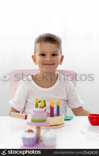 kid playing birthday game