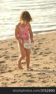 Kids playing on beach - Hawaii