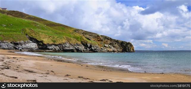 Kilcar located in a beautiful part of South-West Donegal, between Ireland?s premier fishing port of Killybegs and majestic Slieve League and the parish of Glencolmcille.