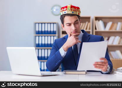 King businessman working in the office