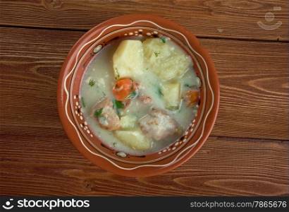 klimppisoppa - Finnish Beef and Dumpling Soup from Finland