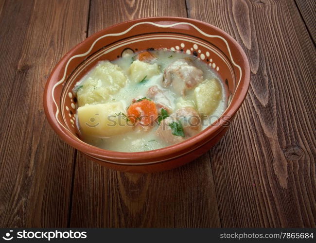 klimppisoppa - Finnish Beef and Dumpling Soup from Finland