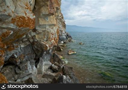 Kurminsky Cape (Tsagaan Khushun).Maloe More strait, lake Baikal