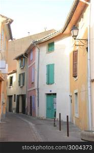L&rsquo;Isle-sur-la-Sorgue street in the Provence, France