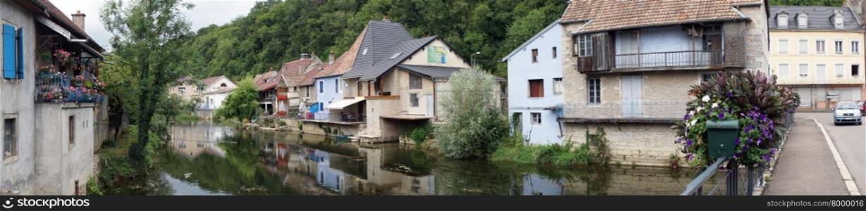 L&rsquo;ISLE SUR LE DOUBS, FRANCE ? CIRCA JULY 2015 River Doubs, houses and bridge
