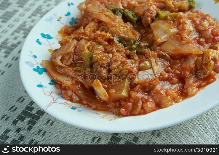 Lahana Kapamas? Tarifi - Turkish dish of cabbage and minced