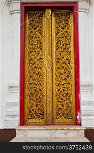 laithai craved on the temple door.