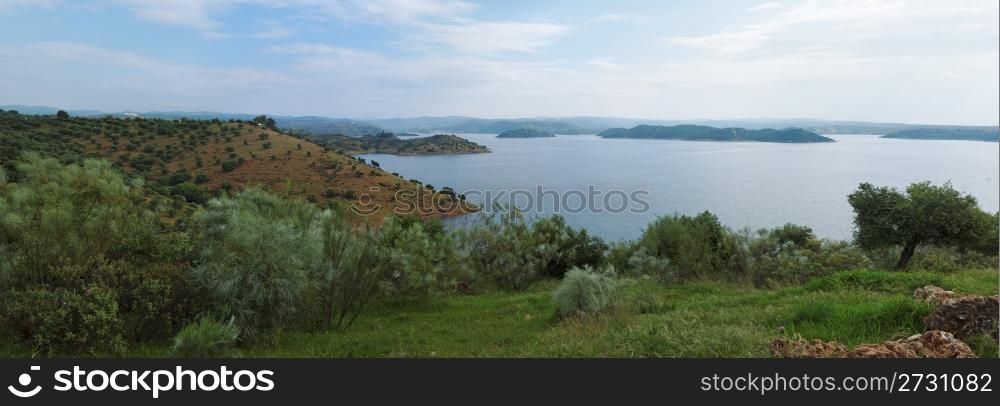 Lake amoung Mediterranean hills