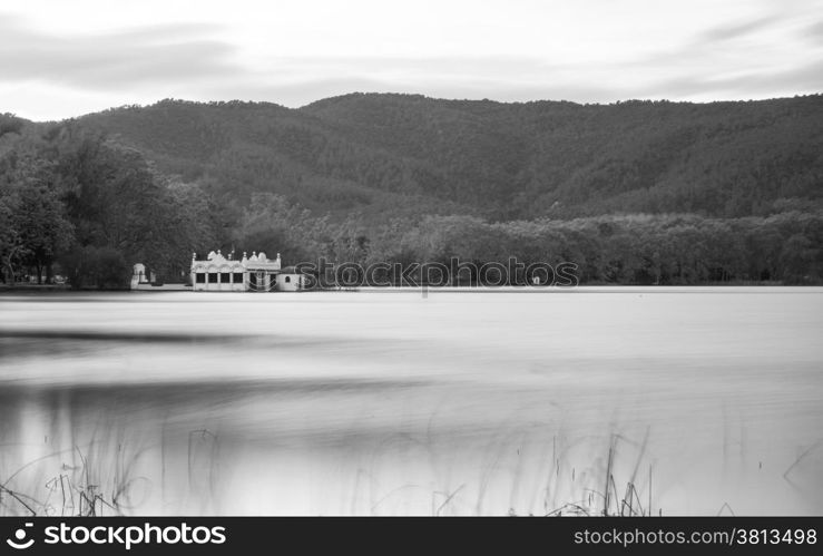 Lake Banyoles on a cold autumn day